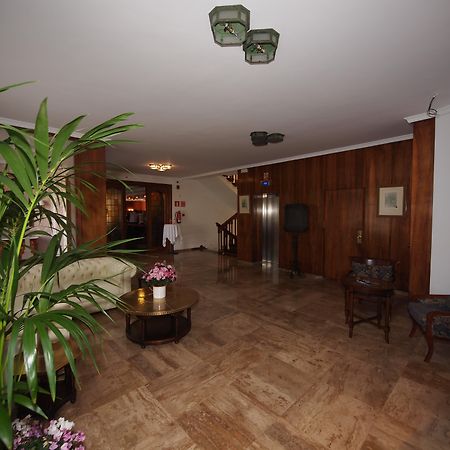 Hotel El Bedel Alcalá de Henares Exterior foto